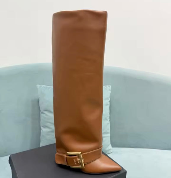 Women Fashion Gold Buckled Pointed Toe Knee High Boots