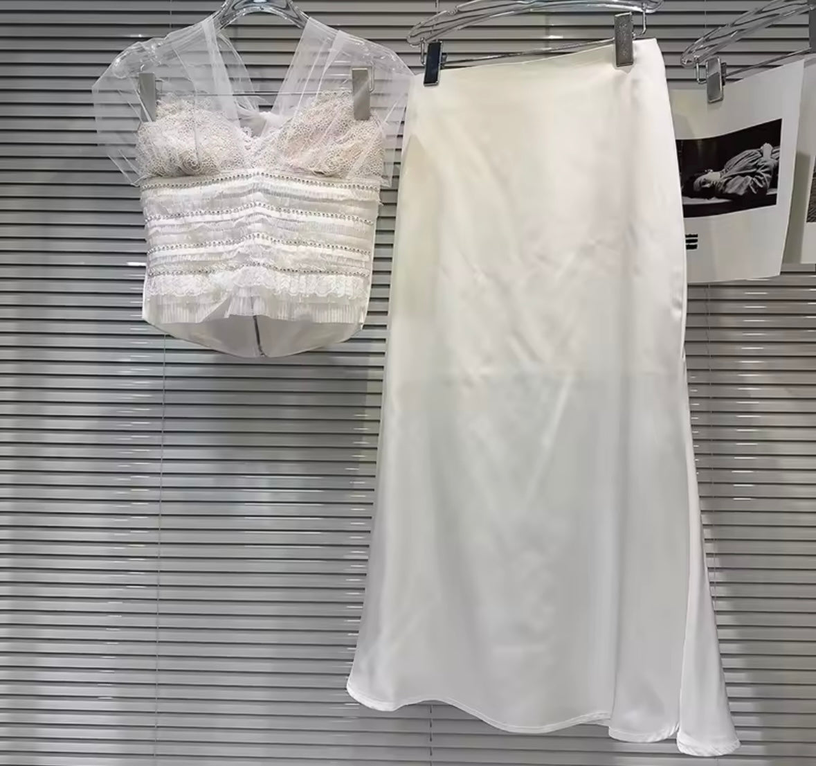 Women Sexy White Lace Sleeveless Two Piece Maxi Skirt Set