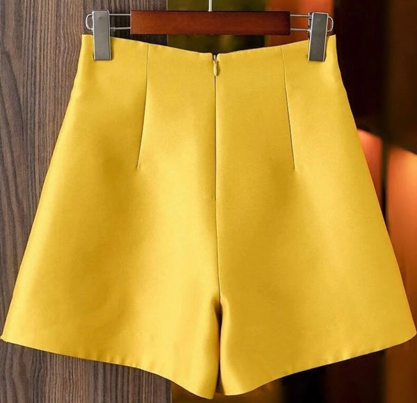 Women Fashion Embroidery Print Bling Belted Shorts