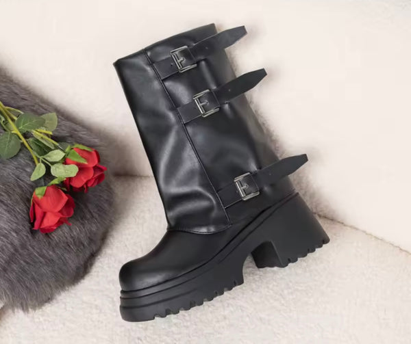 Women Black Buckled Platform Fashion Ankle Boots