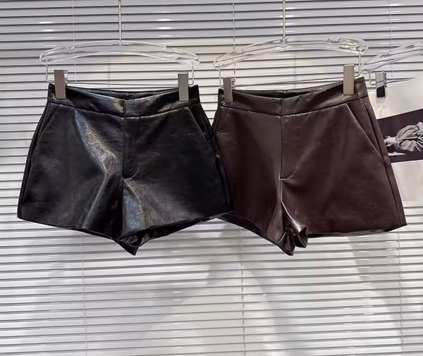 Women Color Fashion Faux Leather Shorts