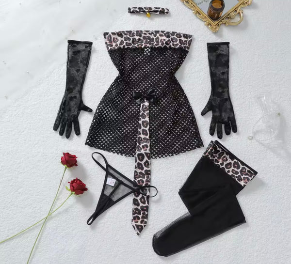 Women Choker Strapless See Through Leopard Print Lingerie Set