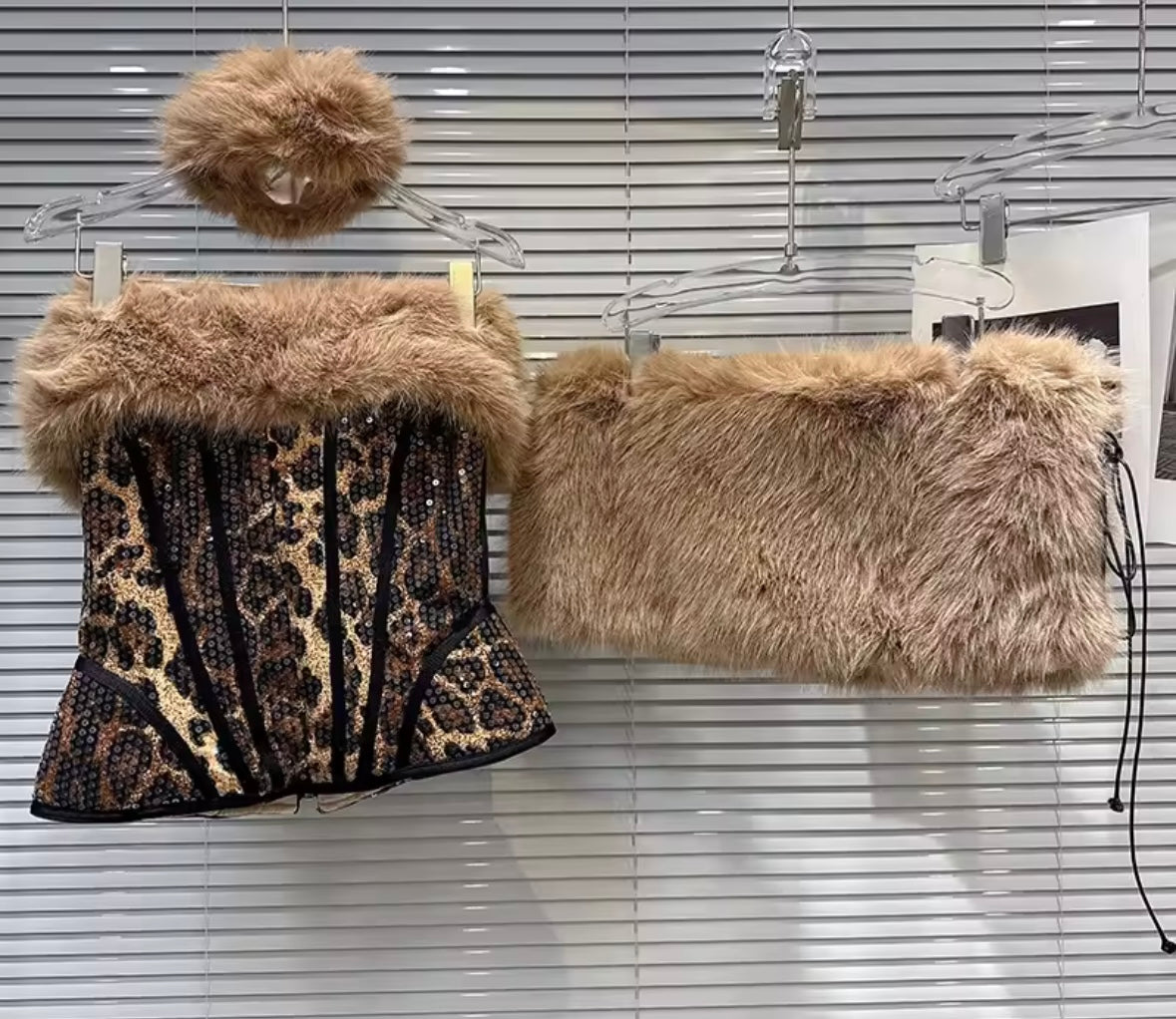 Women Sexy Sequins Leopard Faux Fur Three Piece Skirt Set