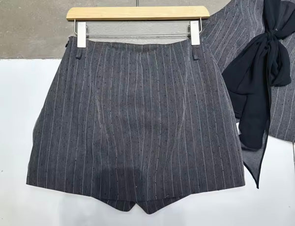 Women Sleeveless Pinstripes Two Piece Wrap Short Set