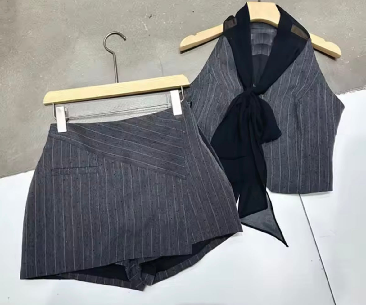 Women Sleeveless Pinstripes Two Piece Wrap Short Set