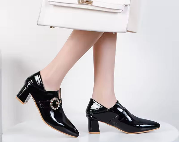 Women Color Fashion Pointed Toe Patent Leather Bling Buckled Shoes