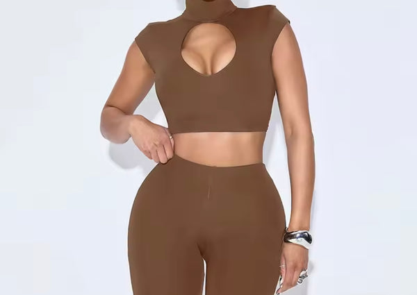 Women Sexy Turtleneck Short Sleeve Cut Out Two Piece Capri Pant Set