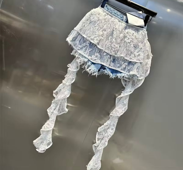 Women Fashion Lace Patchwork Ripped Denim Shorts