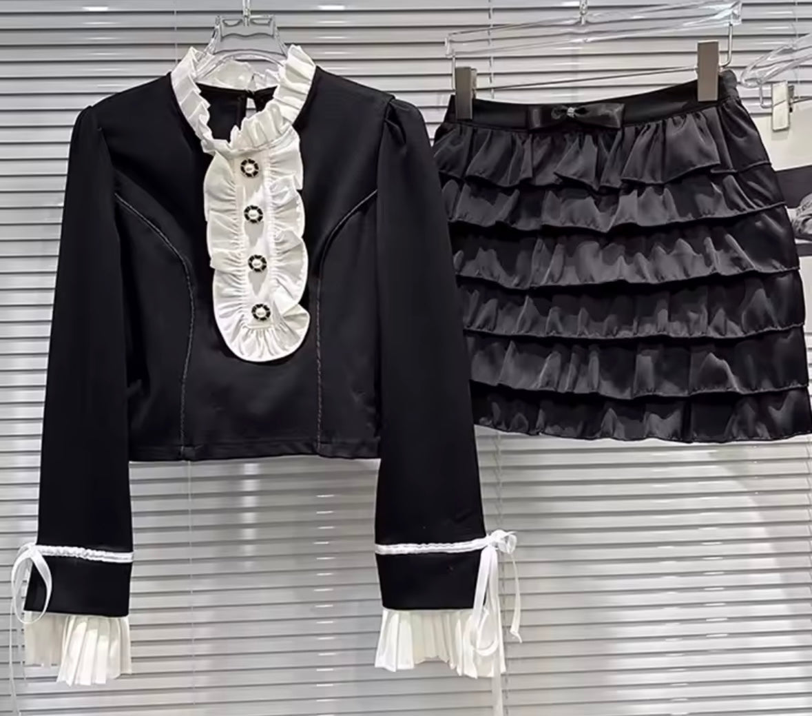 Women Fashion Ruffled Button Full Sleeve Two Piece Skirt Set