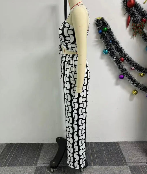 Women Sexy Sleeveless B&W Printed Two Piece Pant Set