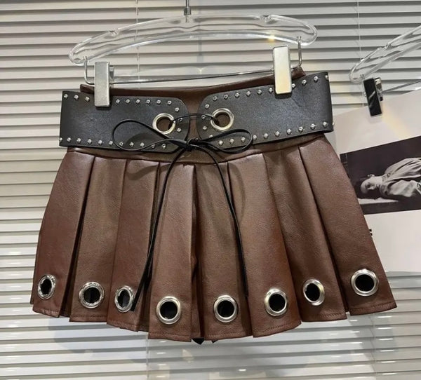Women Faux Leather Fashion Metal Ring Pleated Skirt