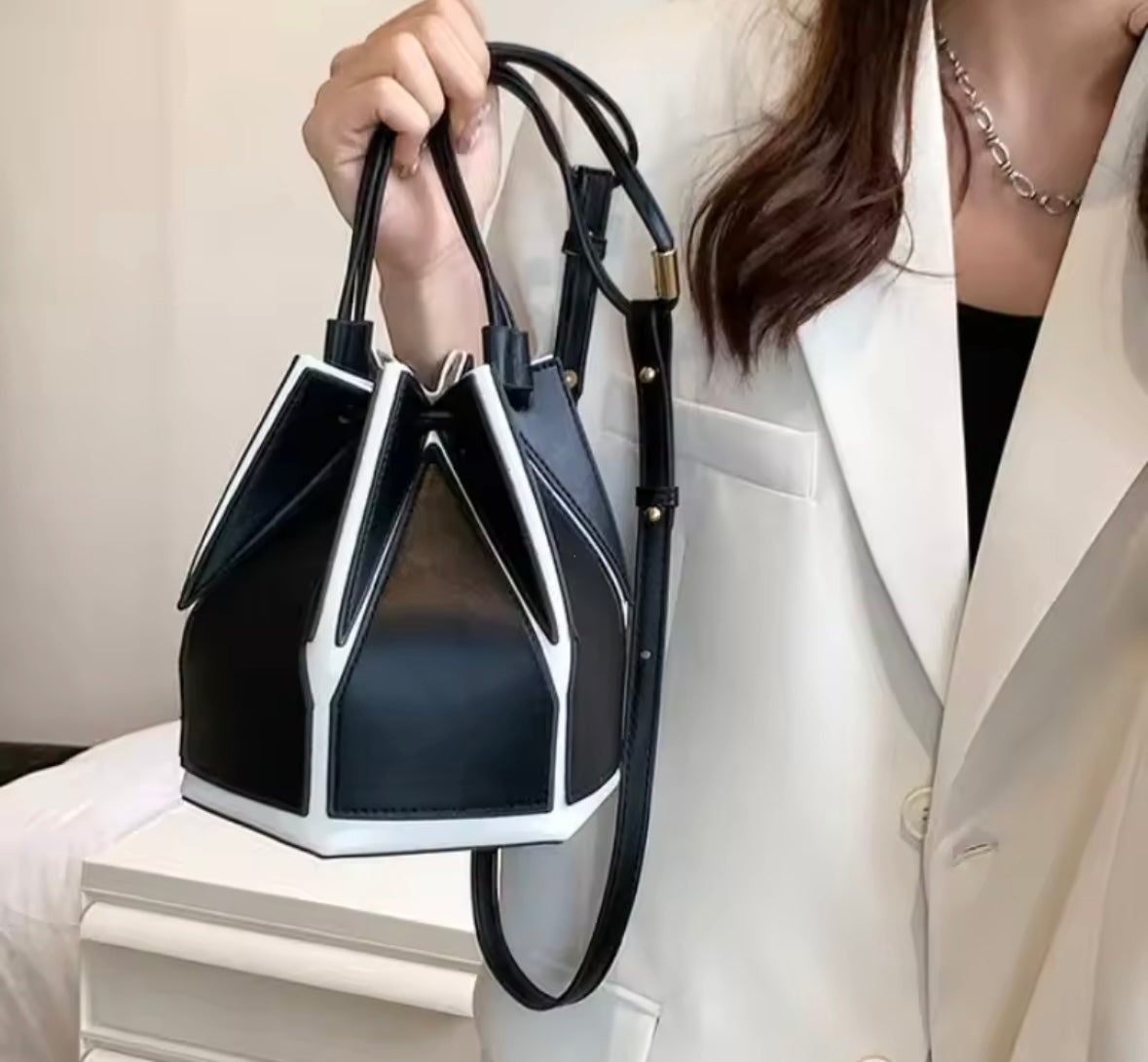 Women Fashion Faux Leather Drawstring Handbag Purse
