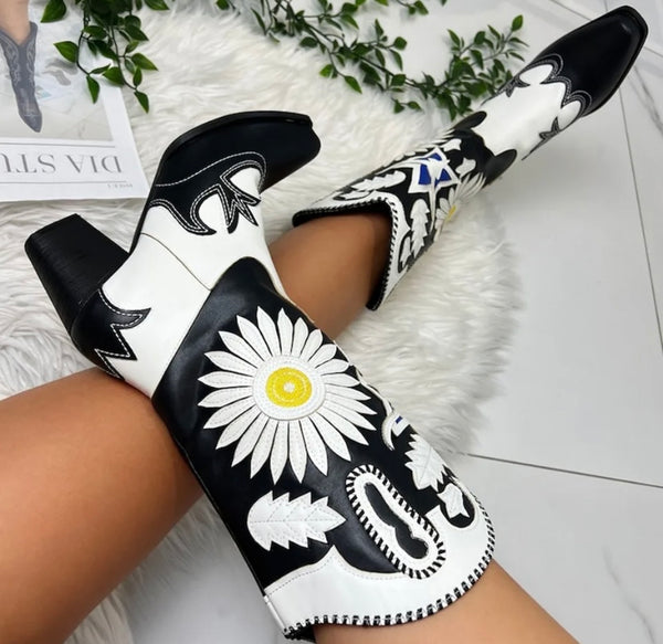 Women Fashion Color Patchwork Western Boots