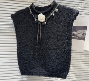 Women Sleeveless Floral Pin Chain Fashion Top