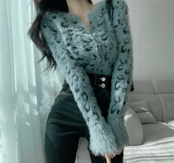 Women Fashion Leopard Print Full Sleeve Sweater Top