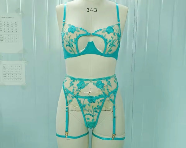Women Sexy Color Lace Thong Lingerie Set