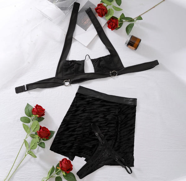 Women Sexy Black Printed Halter Mesh Lingerie Set