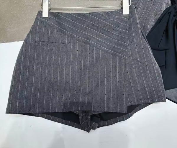Women Sleeveless Pinstripes Two Piece Wrap Short Set