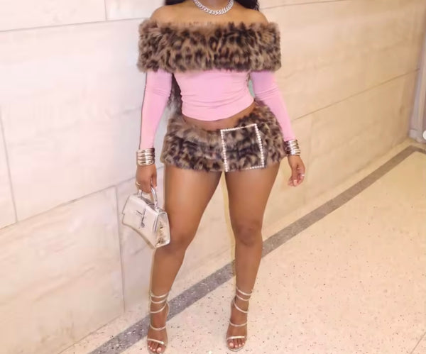 Women Leopard Faux Fur Full Sleeve Two Piece Buckle Skirt Set