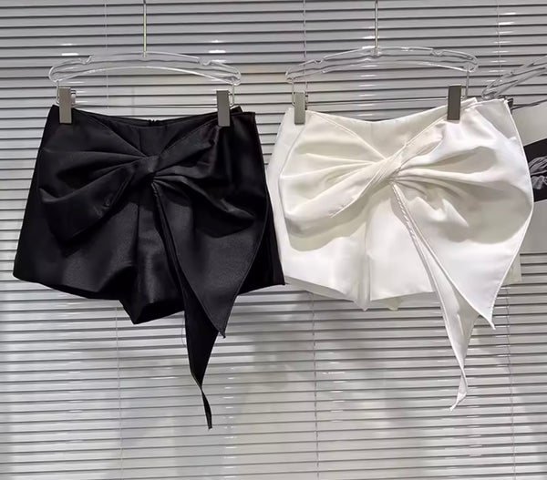 Women Solid Color Bow Fashion Shorts