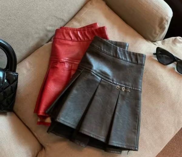 Women Sexy Fashion Faux Leather Pleated Skirt