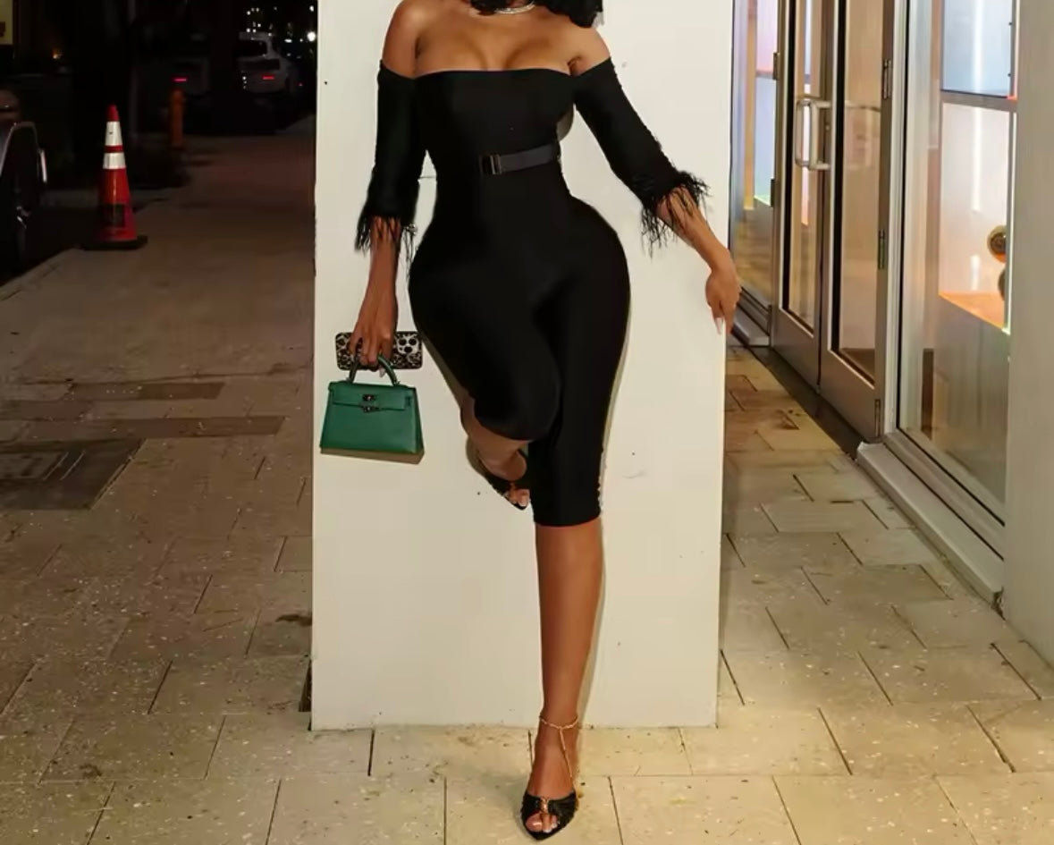 Women Sexy Strapless Feather Full Sleeve Romper