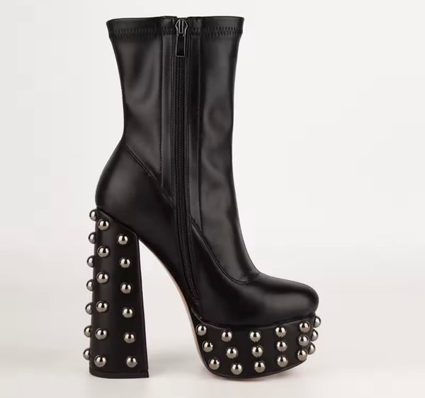 Women Fashion Rivet Platform Faux Leather Boots