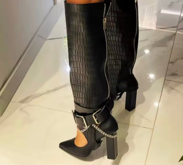 Women Black Buckled Chain Back Zipper Knee High Boots