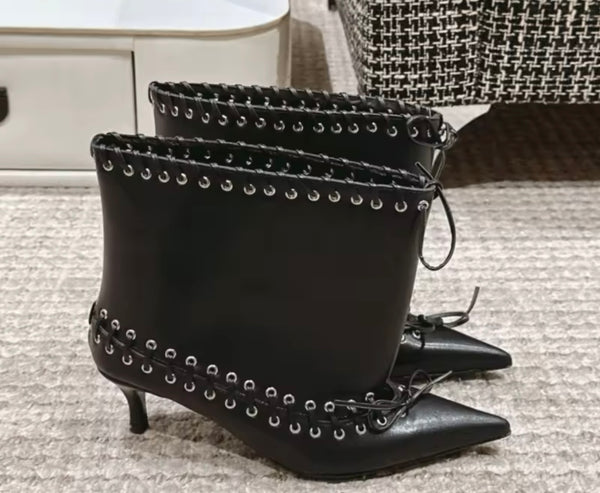 Women Fashion Metal Grommets Pointed Toe Kitten Heel Ankle Boots