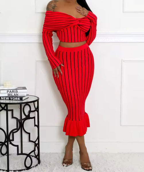 Women Sexy Striped Off The Shoulder Full Sleeve Two Piece Skirt Set