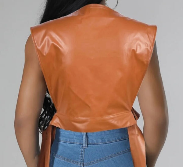 Women Fashion Sleeveless Faux Leather Crop Top