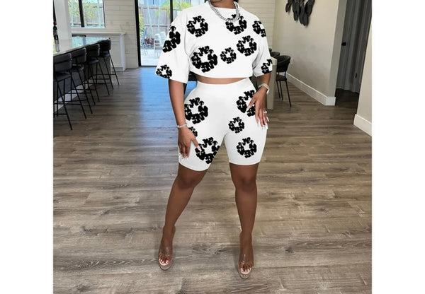 Women Fashion B&W Floral Short Sleeve Two Piece Short Set