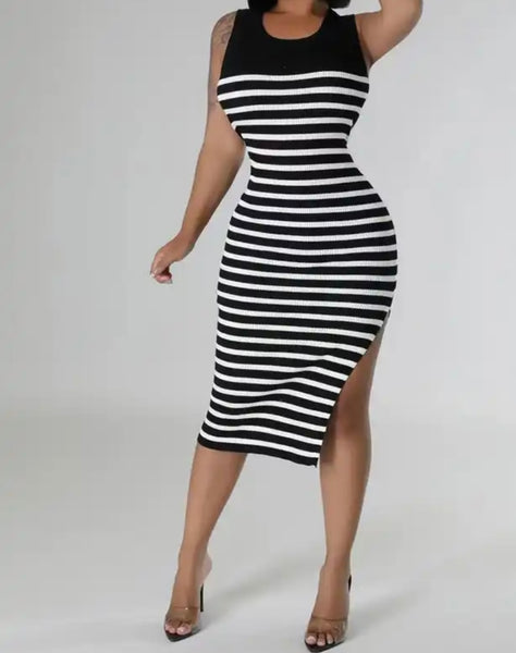Women Sexy Sleeveless B&W Striped Side Split Dress