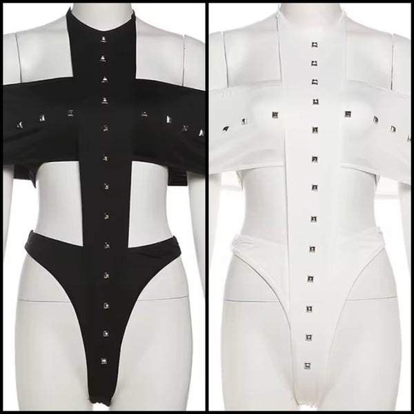 Women Solid Color Rivet Cut Out Sleeveless Bodysuit Top