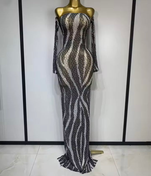 Women Sexy B&W Print Crystal Mesh Full Sleeve Maxi Dress