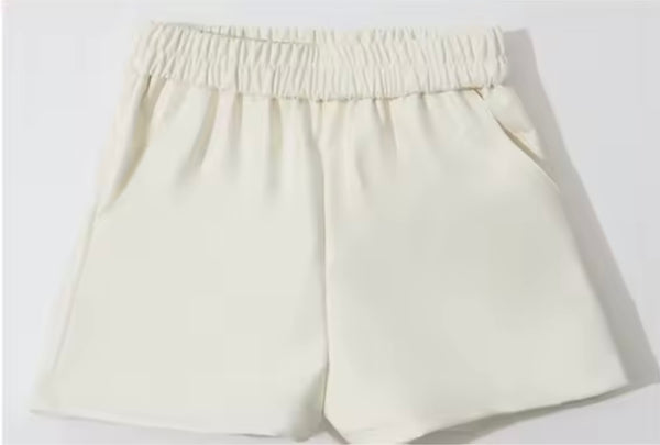 Women Fashion Color Elastic Waist Faux Leather Shorts