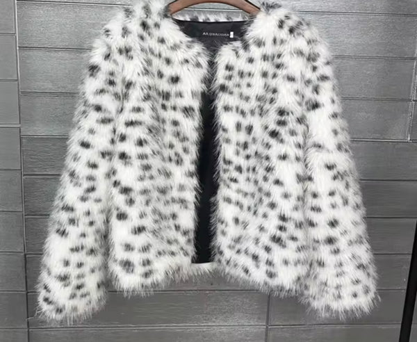 Women Fashion B&W Polka Dot Faux Fur Jacket