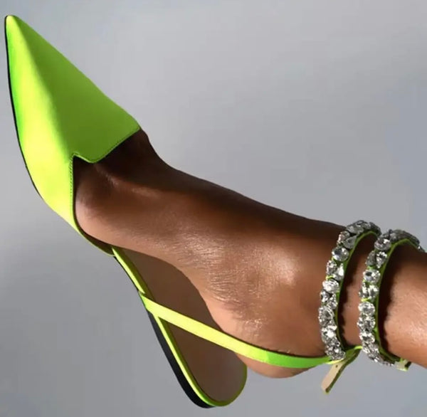 Women Pointed Toe Fashion Flat Rhinestone Ankle Strap Sandals