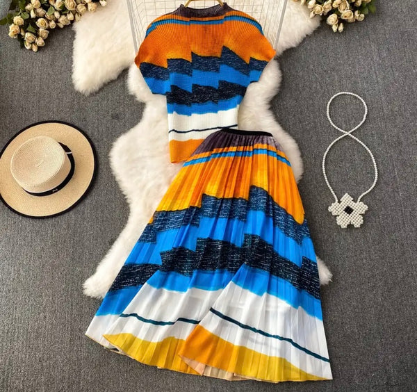 Women Printed Short Sleeve Two Piece Pleated Maxi Skirt Set