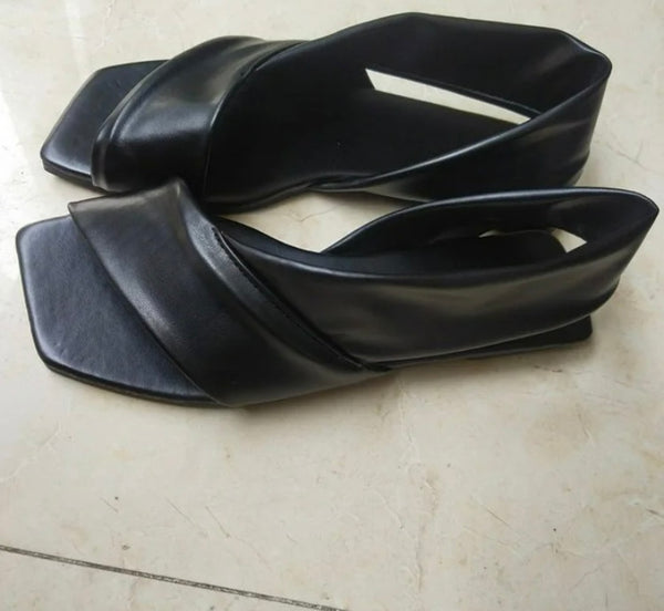 Women Fashion Faux Leather Flat Sandals