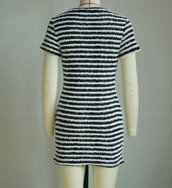 Women B&W Striped Short Sleeve Fashion Knitted Dress