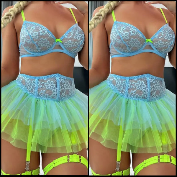 Women Sexy Color Patchwork Lace Ruffled Mesh Lingerie Set