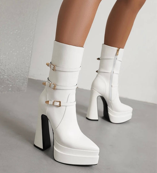 Women Pointed Toe Buckled Platform Boots