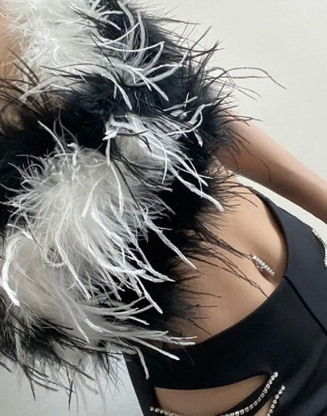 Women Sexy Sleeveless B&W Faux Fur Crop Top