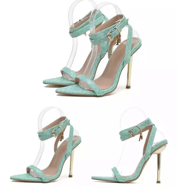 Women Pointed Toe Key Lock Ankle Strap Sandals