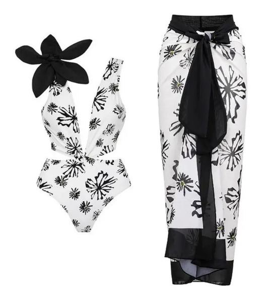 Women Sexy B&W Printed Bikini/Swimsuit Cover Up Set