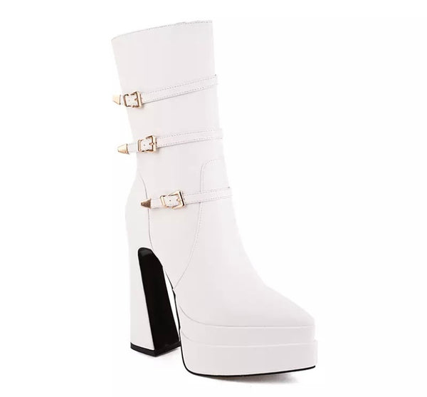 Women Pointed Toe Buckled Platform Boots