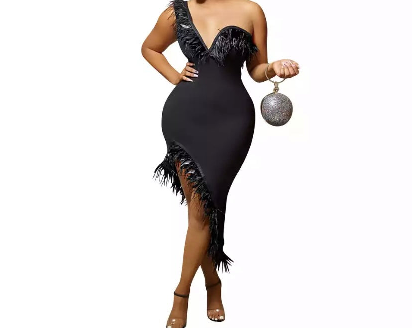 Women Sexy One Shoulder Feather Dress