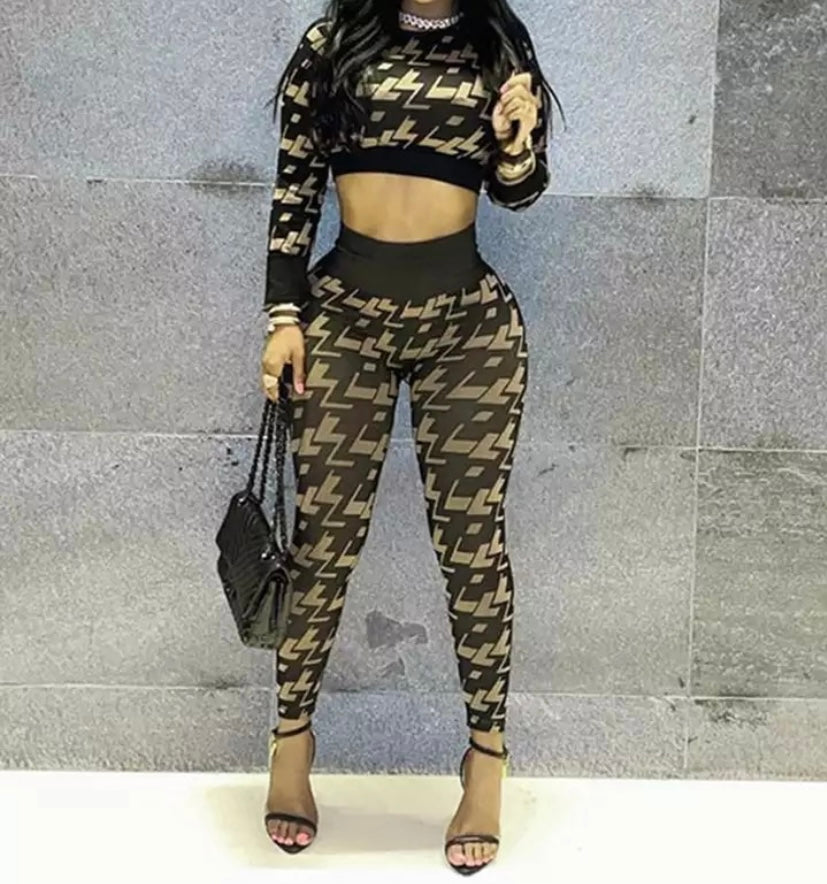 Women Sexy Printed Full Sleeve Crop Two Piece Pant Set