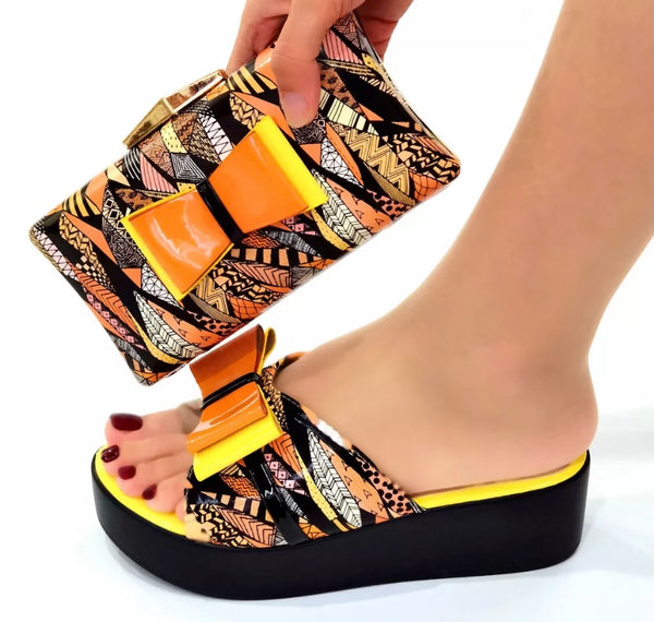 Women Multicolored Print Platform Slide On Sandals Handbag Set